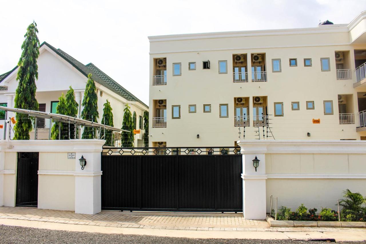 High Level Apartment Haatso Exterior photo